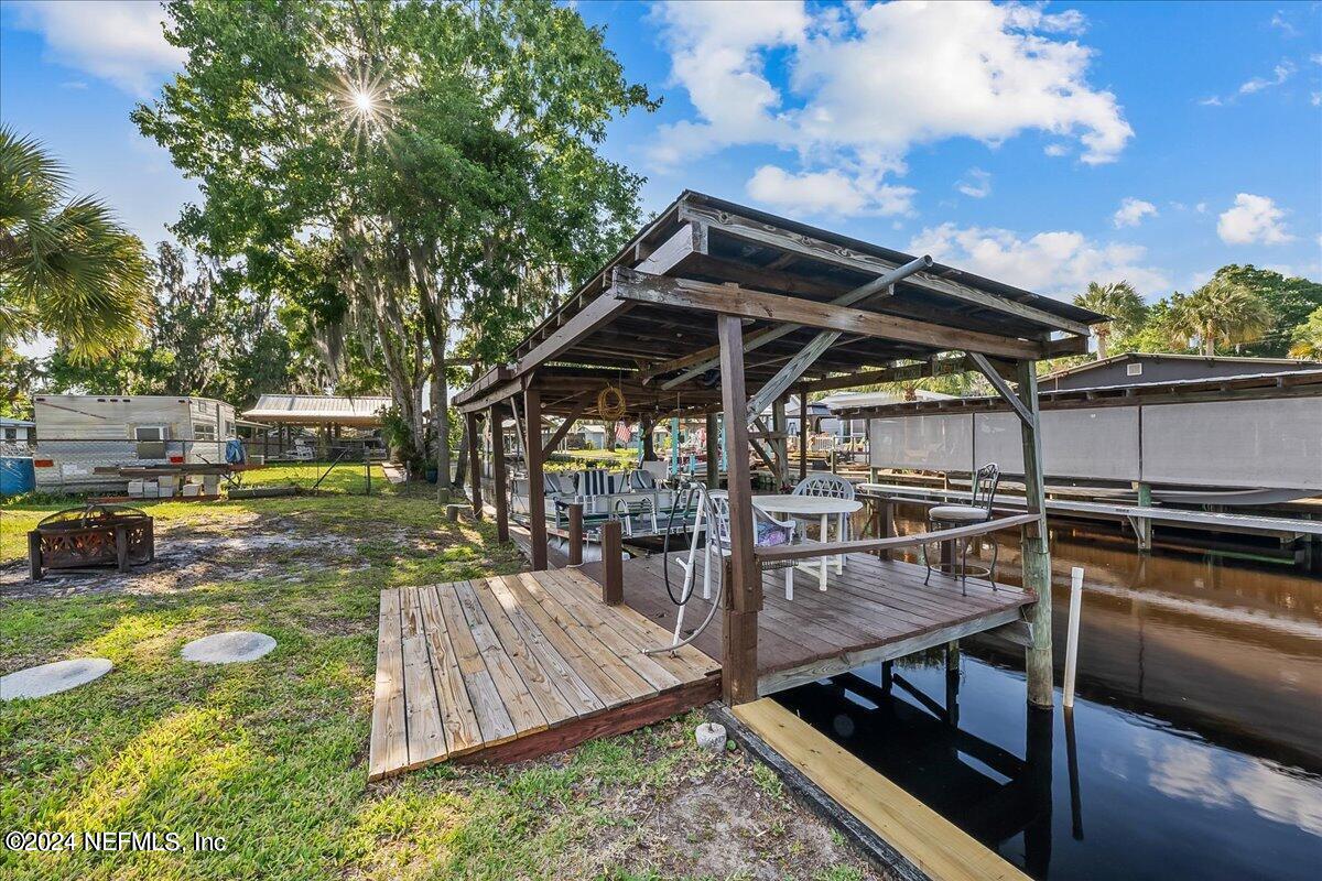 120 Pine Street Property Photo 2