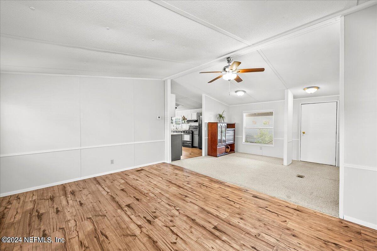 120 Pine Street Property Photo 13