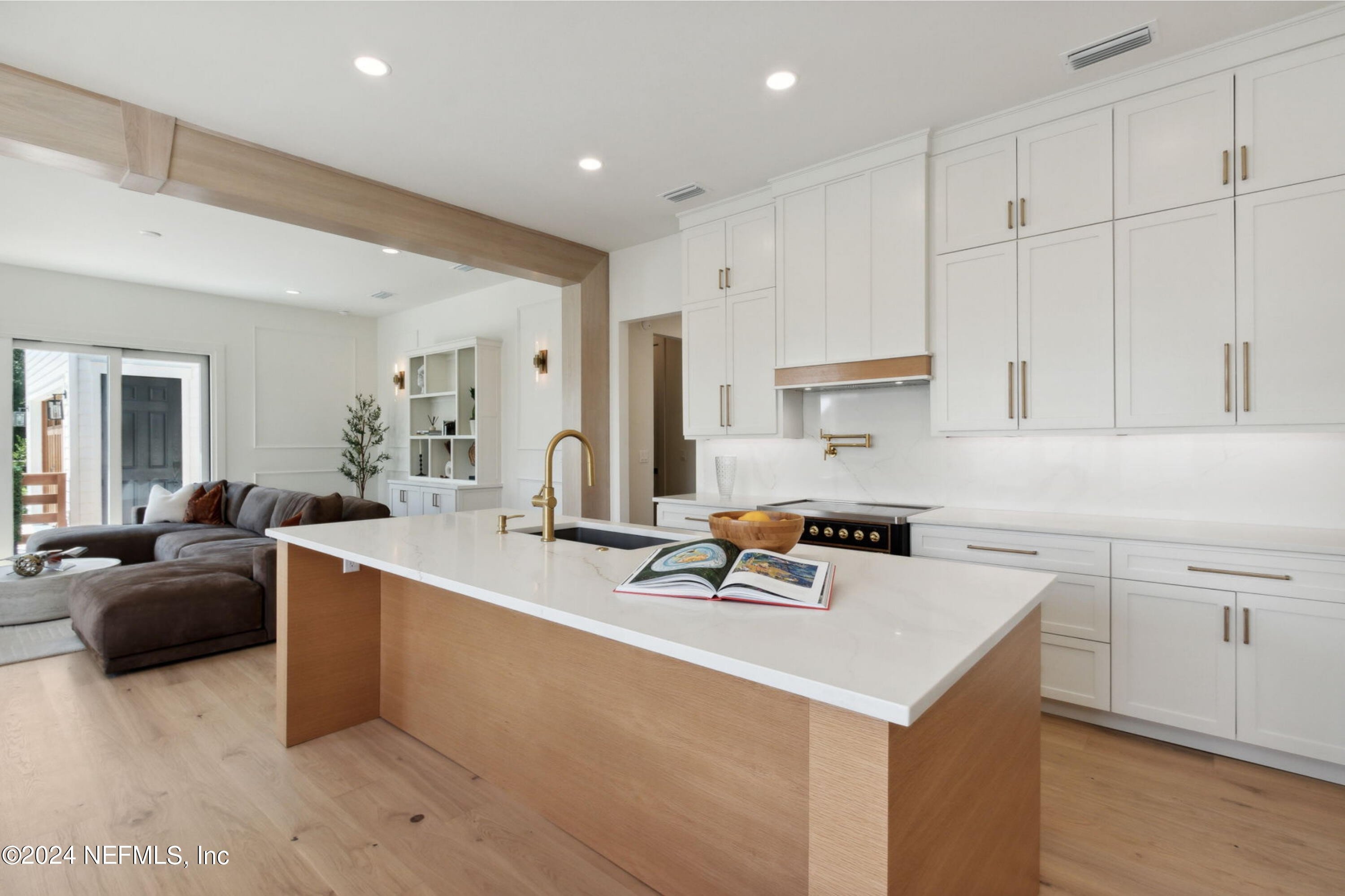1114 White Street Property Photo 11
