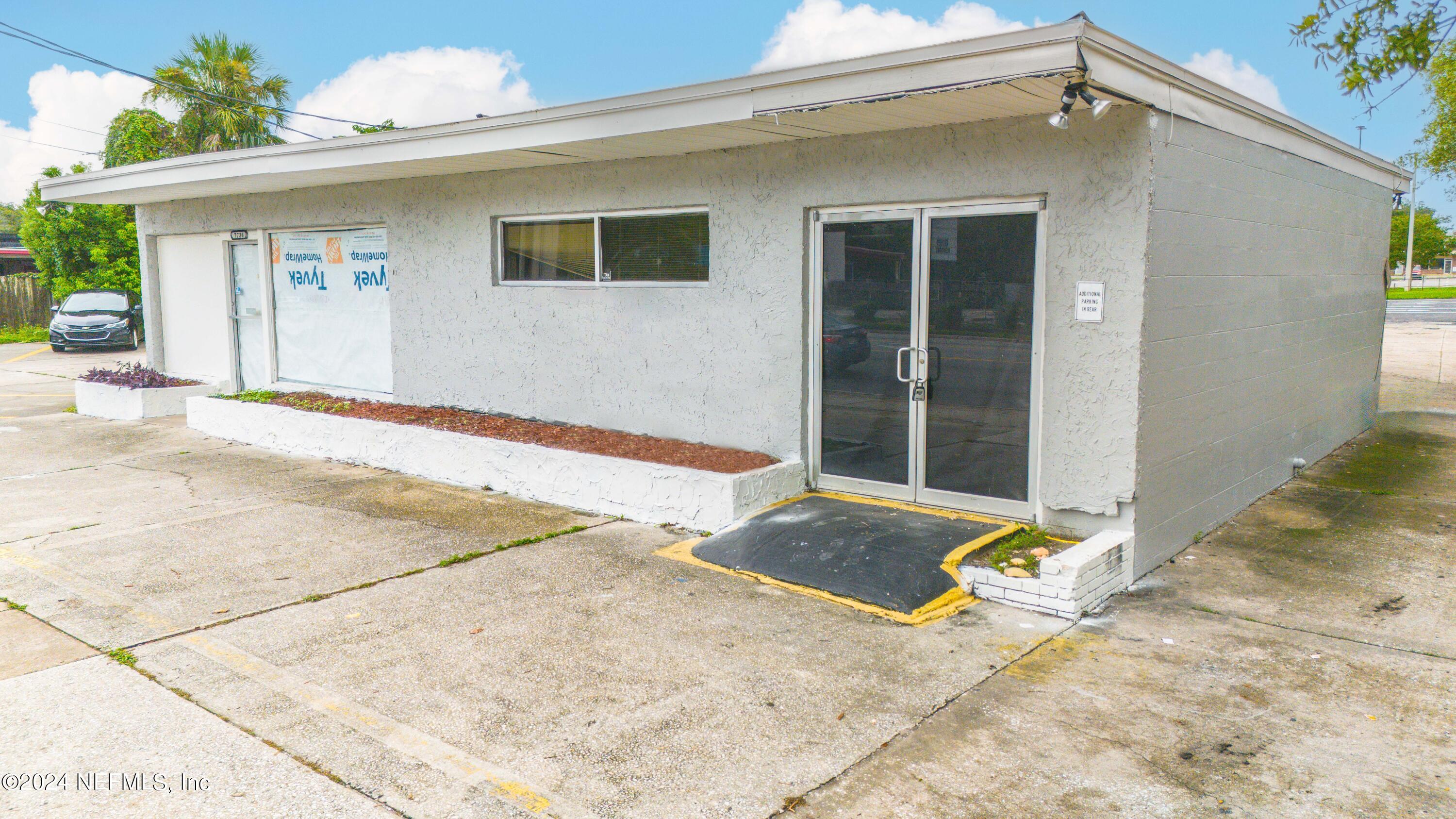 7736 Lem Turner Road Property Photo 1