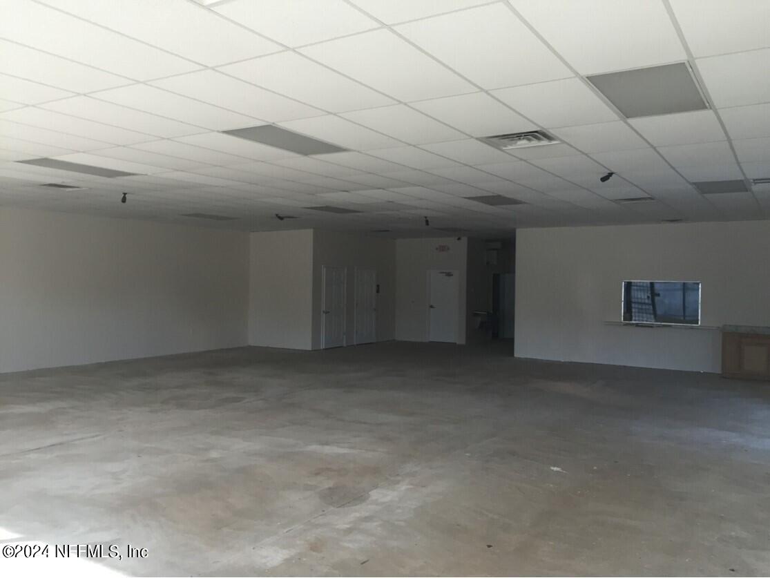 1040 Edgewood Avenue N Property Photo 10