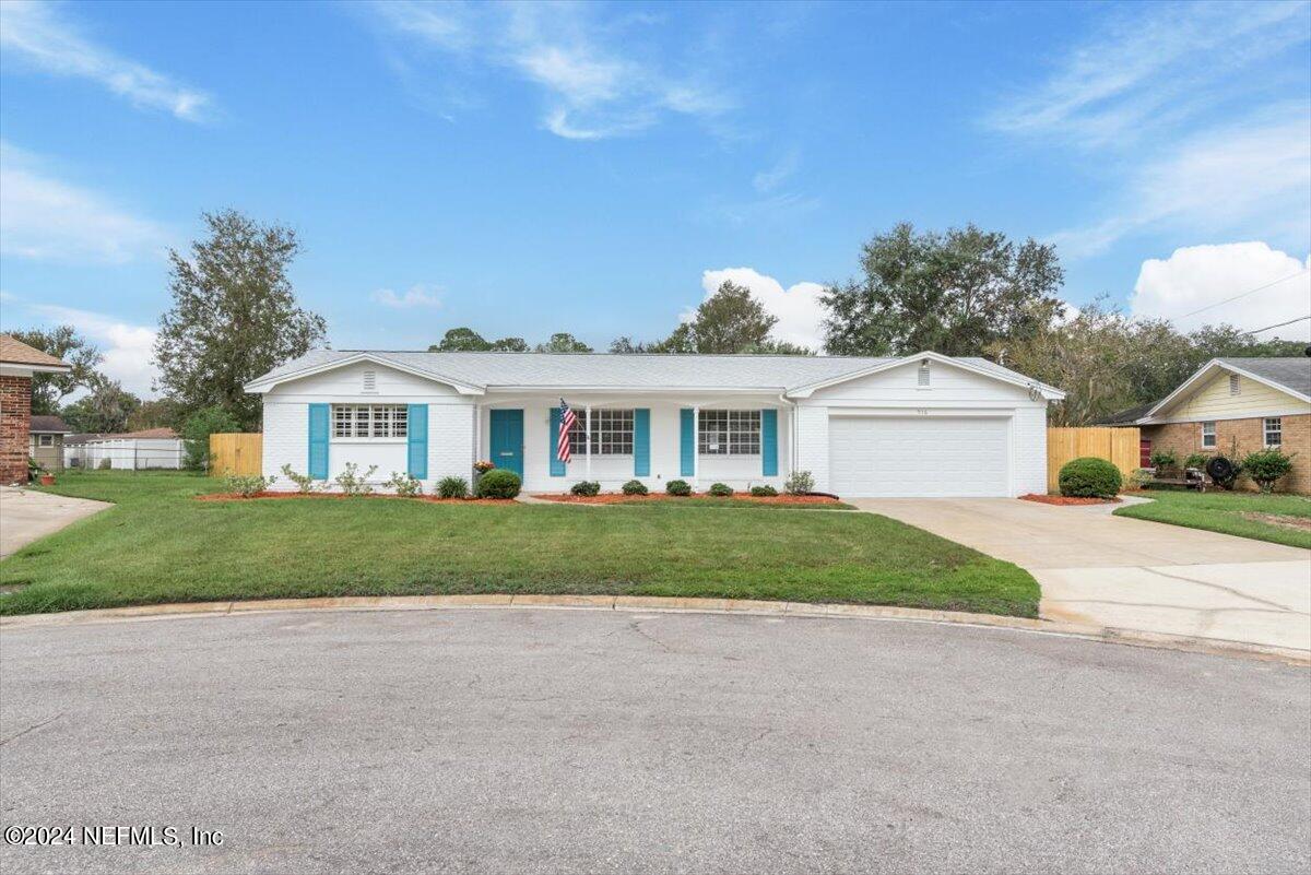 916 Grove Park Court Property Photo 1