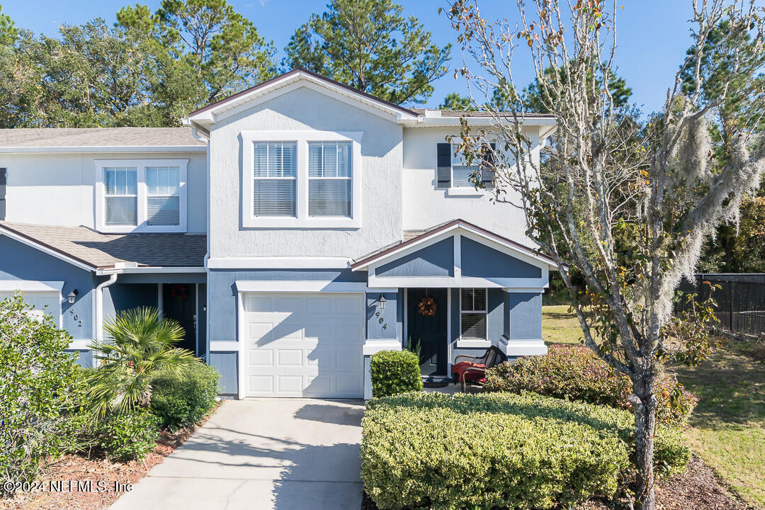 904 S Black Cherry Drive Property Photo 1