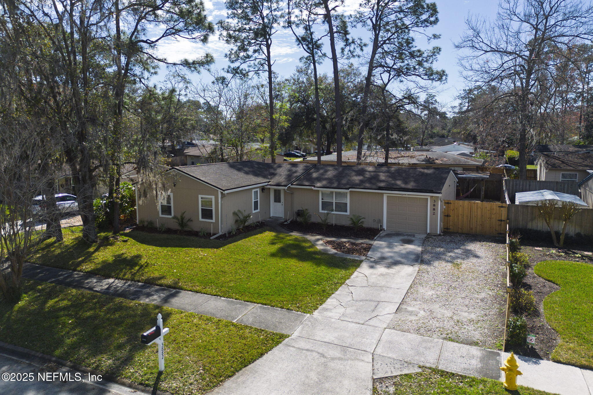 3882 Mandarin Woods Drive N Property Photo 1