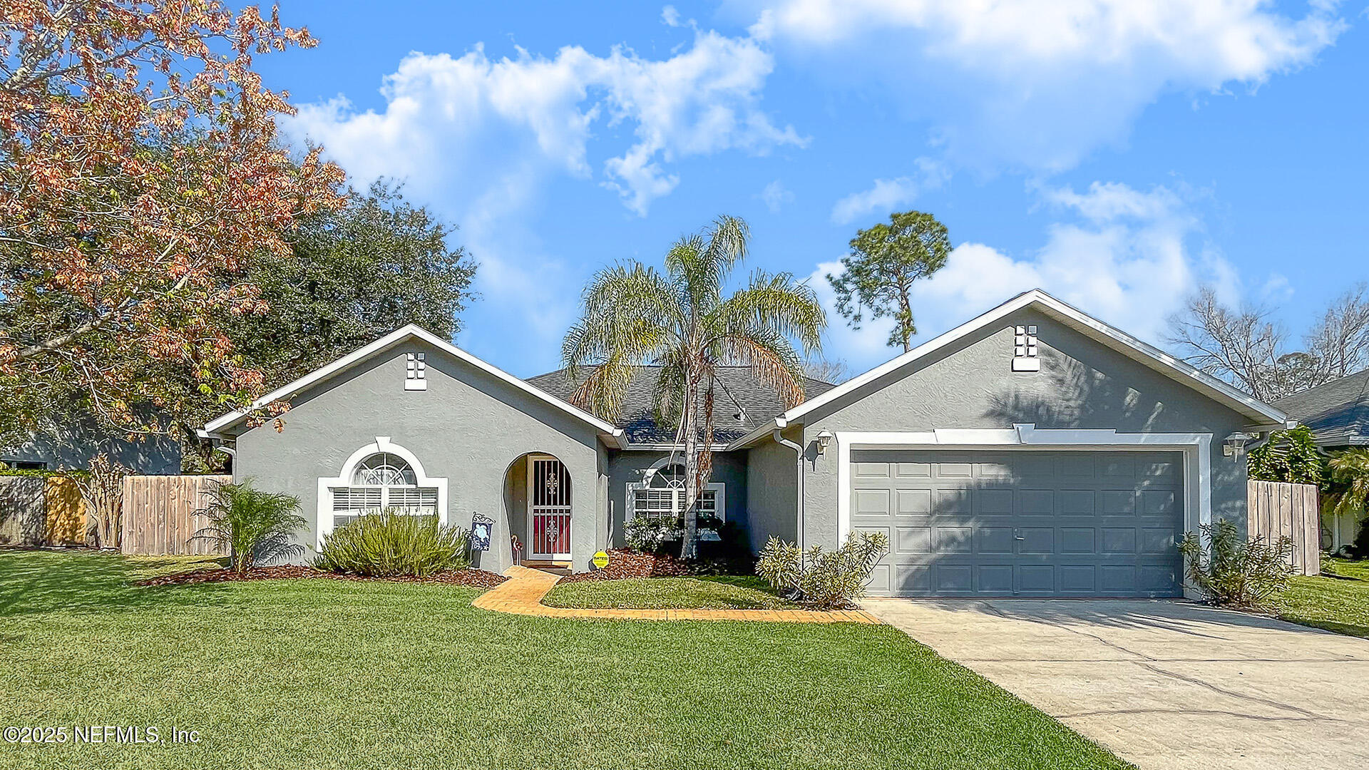 13053 Viburnum Drive S Property Photo