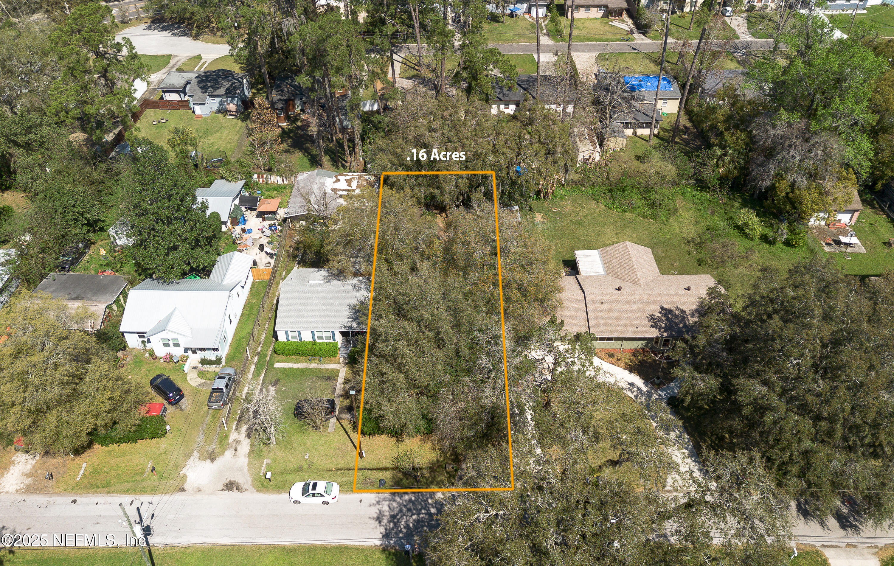5241 Cruz Road Property Photo 1