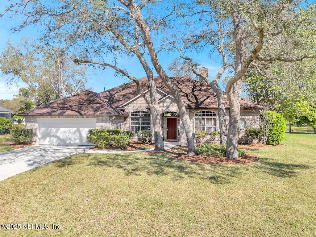 525 Willow Oak Lane Property Photo 1
