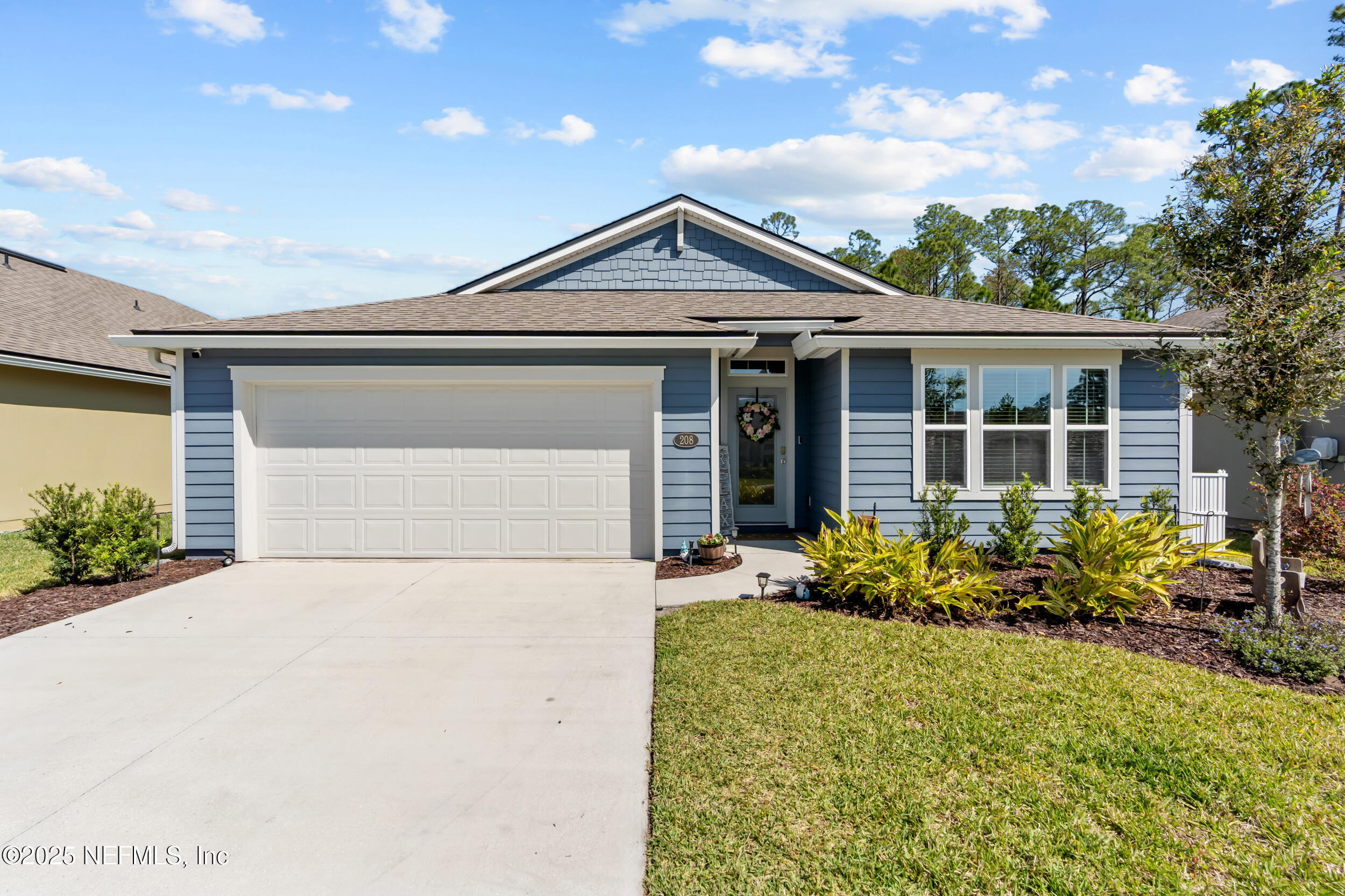 208 Seville Parkway Property Photo 1