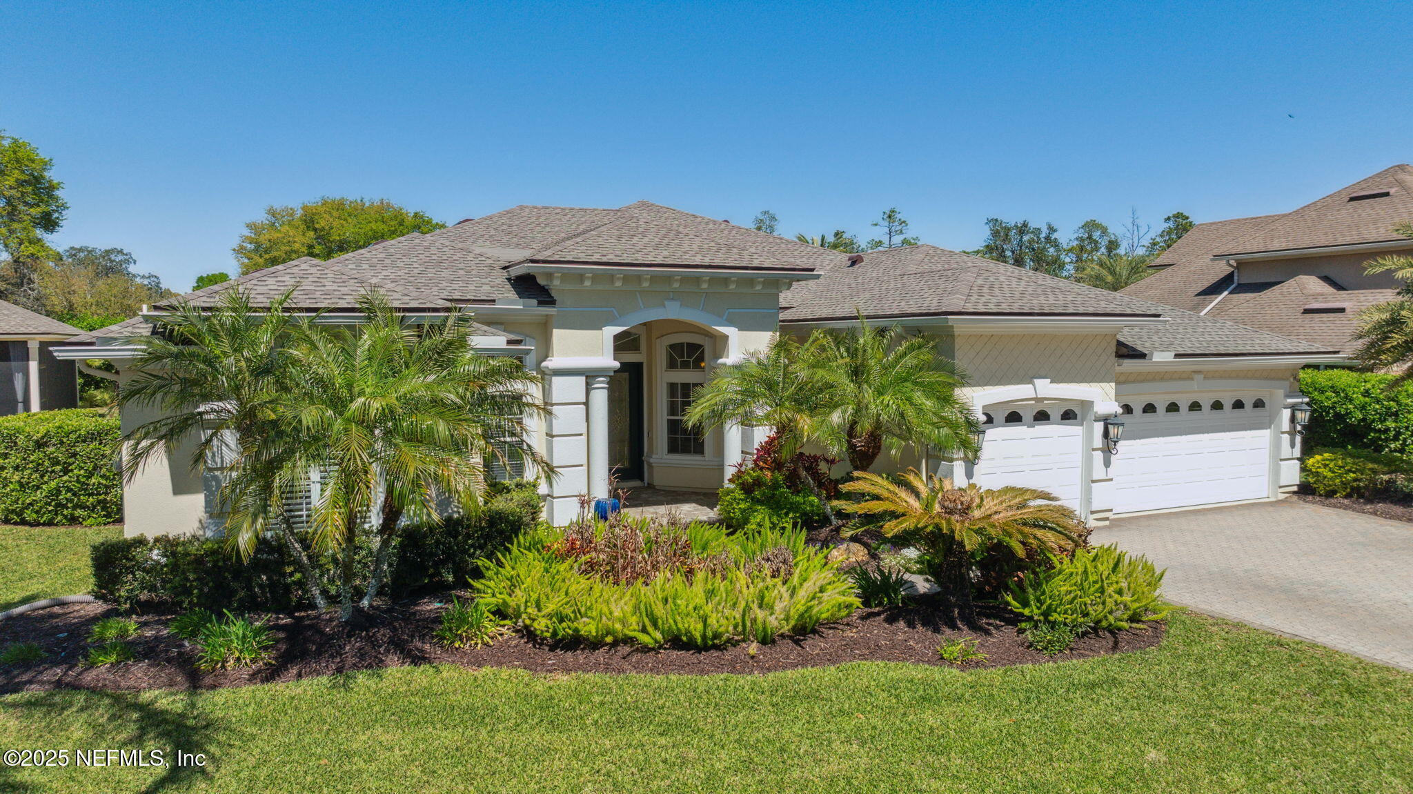 260 TOPSAIL Drive Property Photo 1