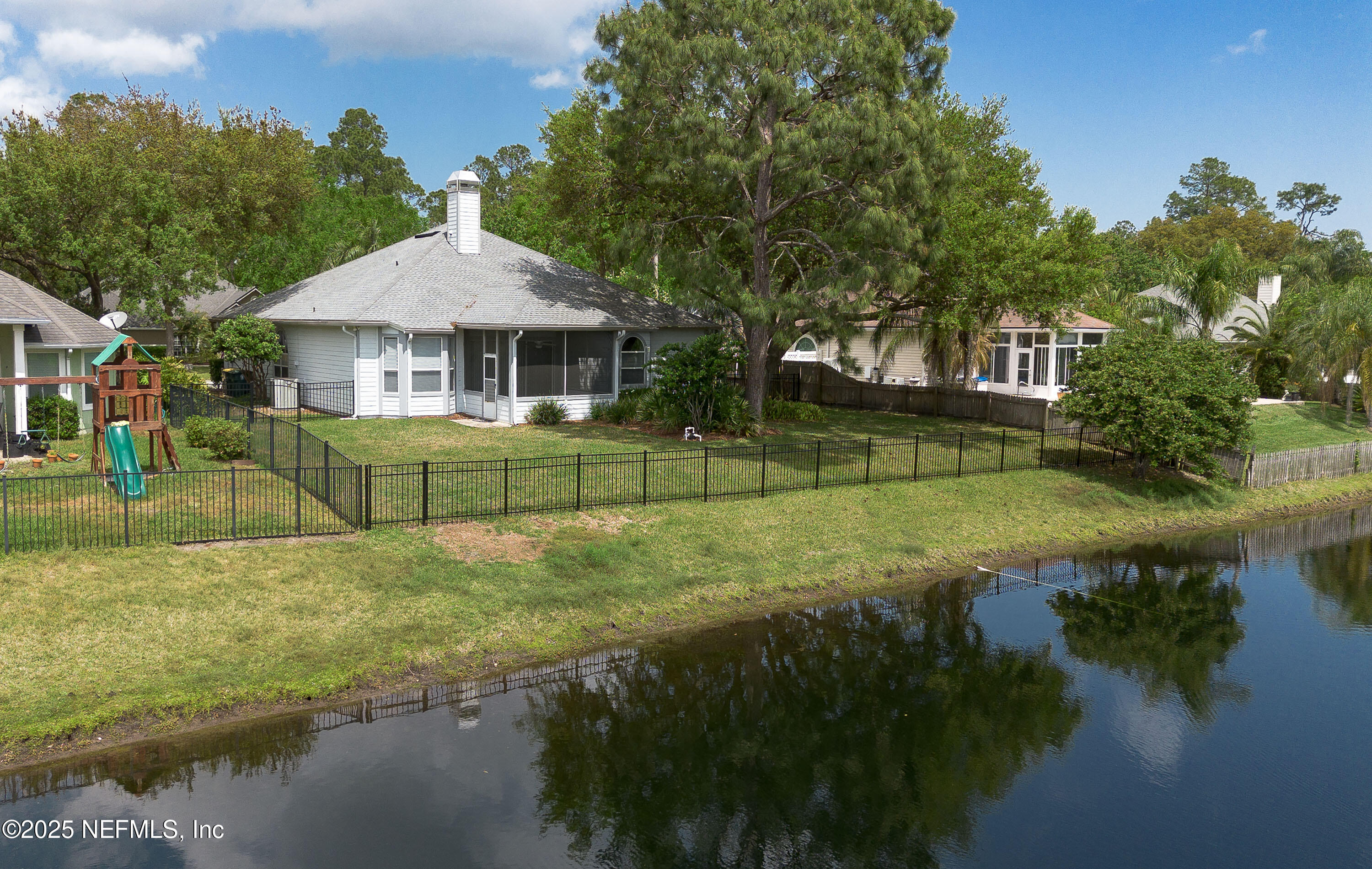 12898 Winged Elm Drive N Property Photo