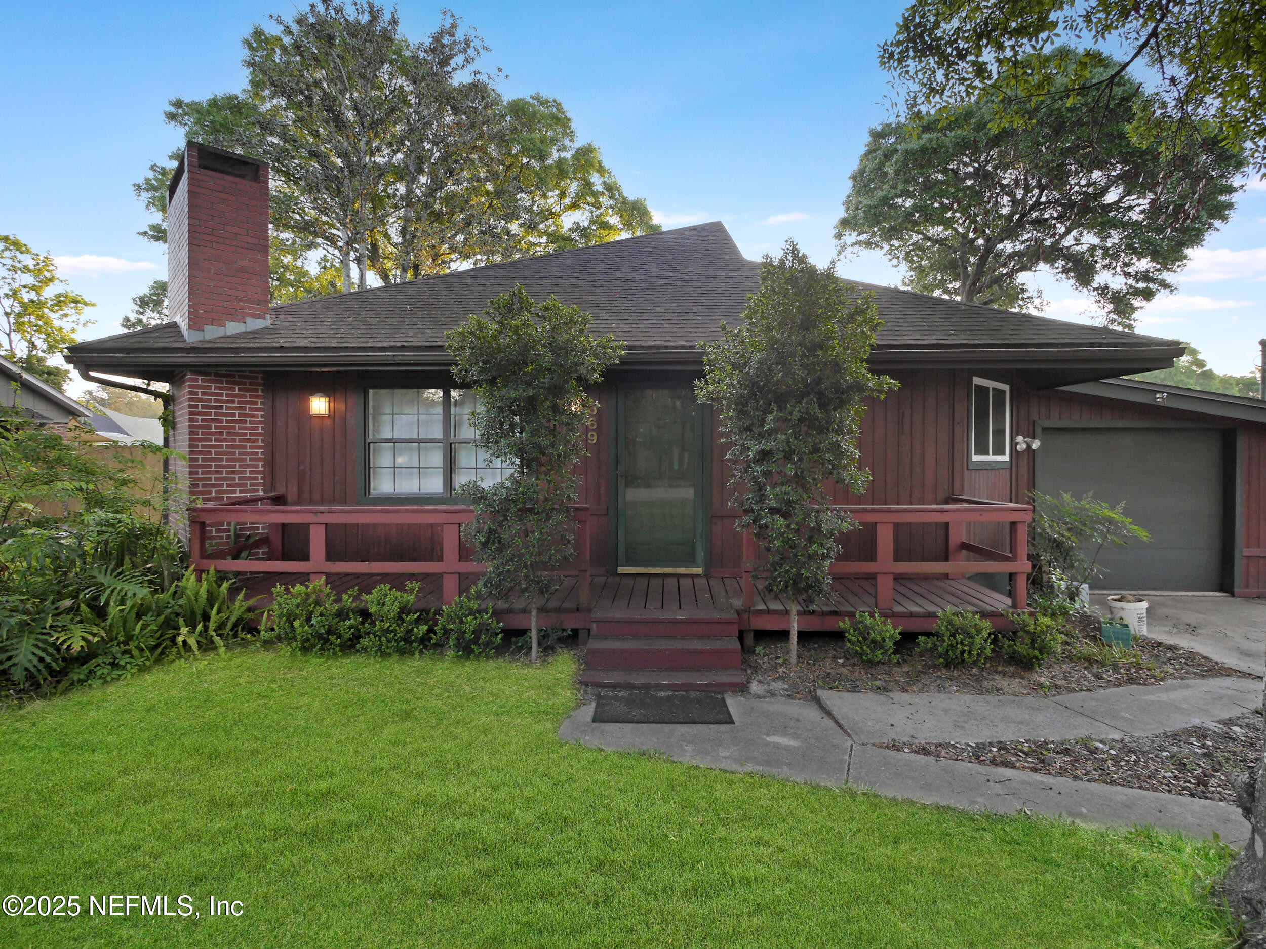 369 Orchis Road Property Photo 1