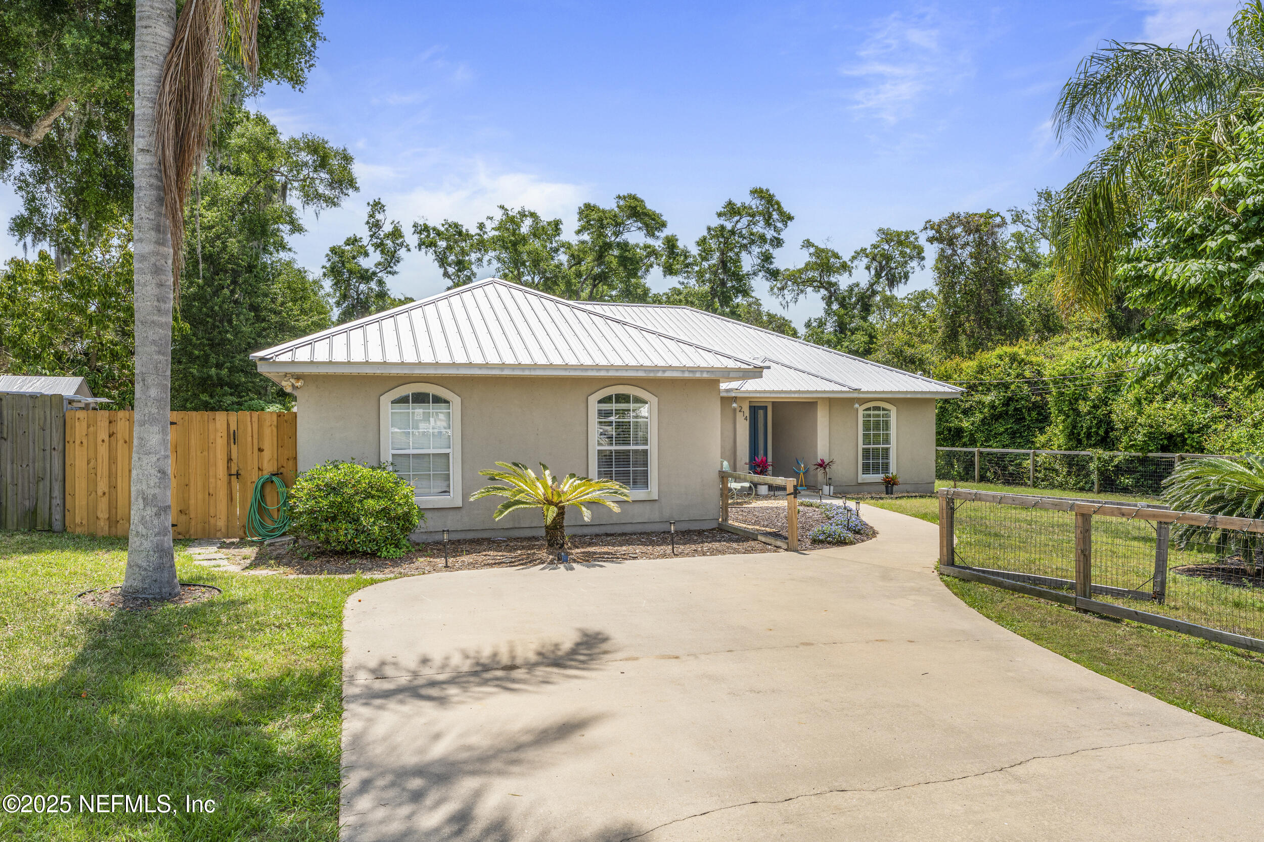 214 Argus Road Property Photo 1