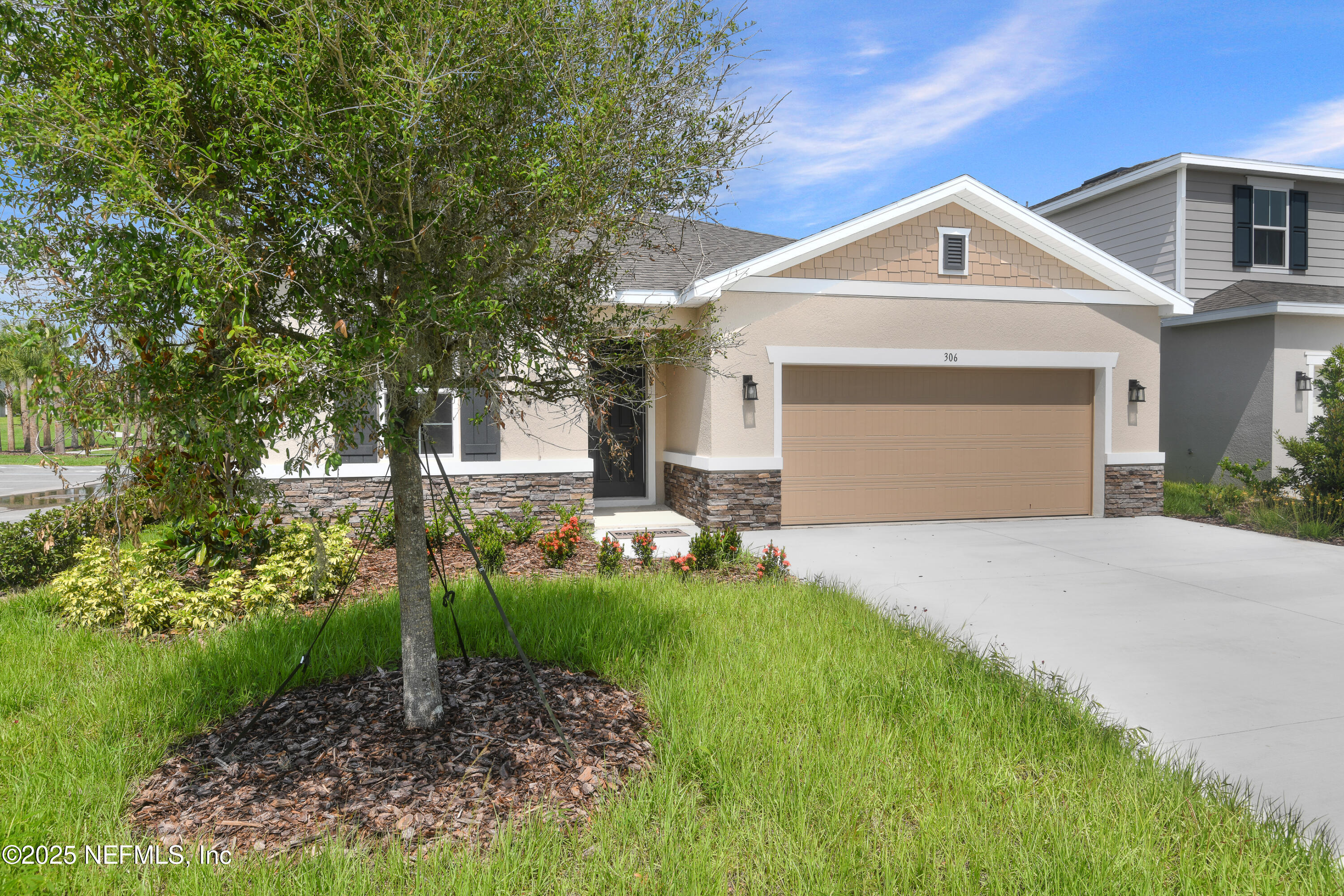 306 Alexandrite Street Property Photo 1