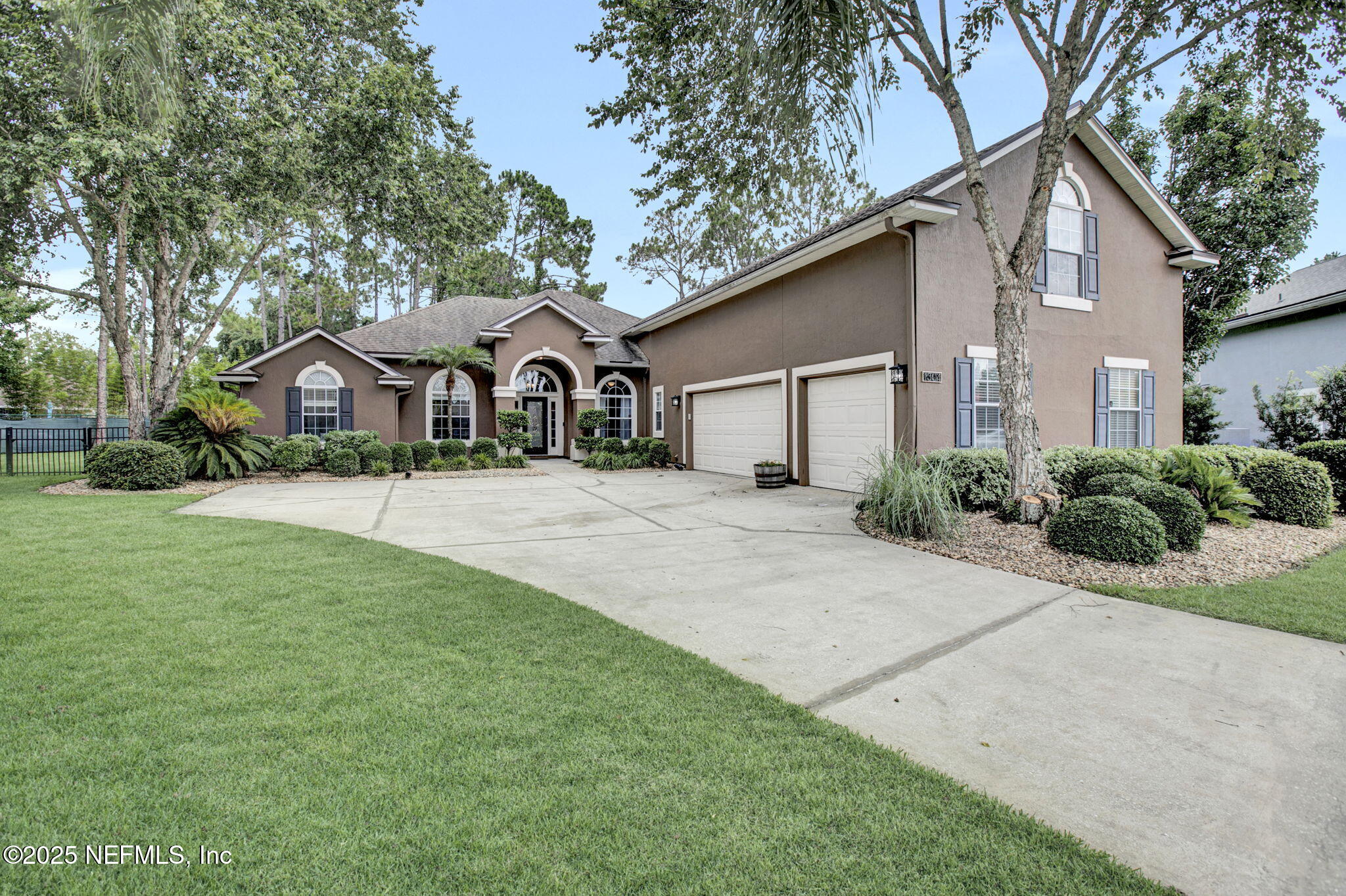 1304 Holmes Landing Drive Property Photo 1