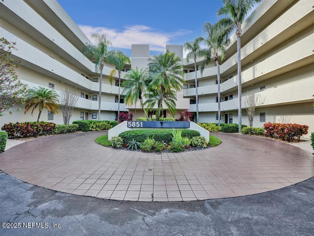 5851 Camino Del Sol, 305 Property Photo 1