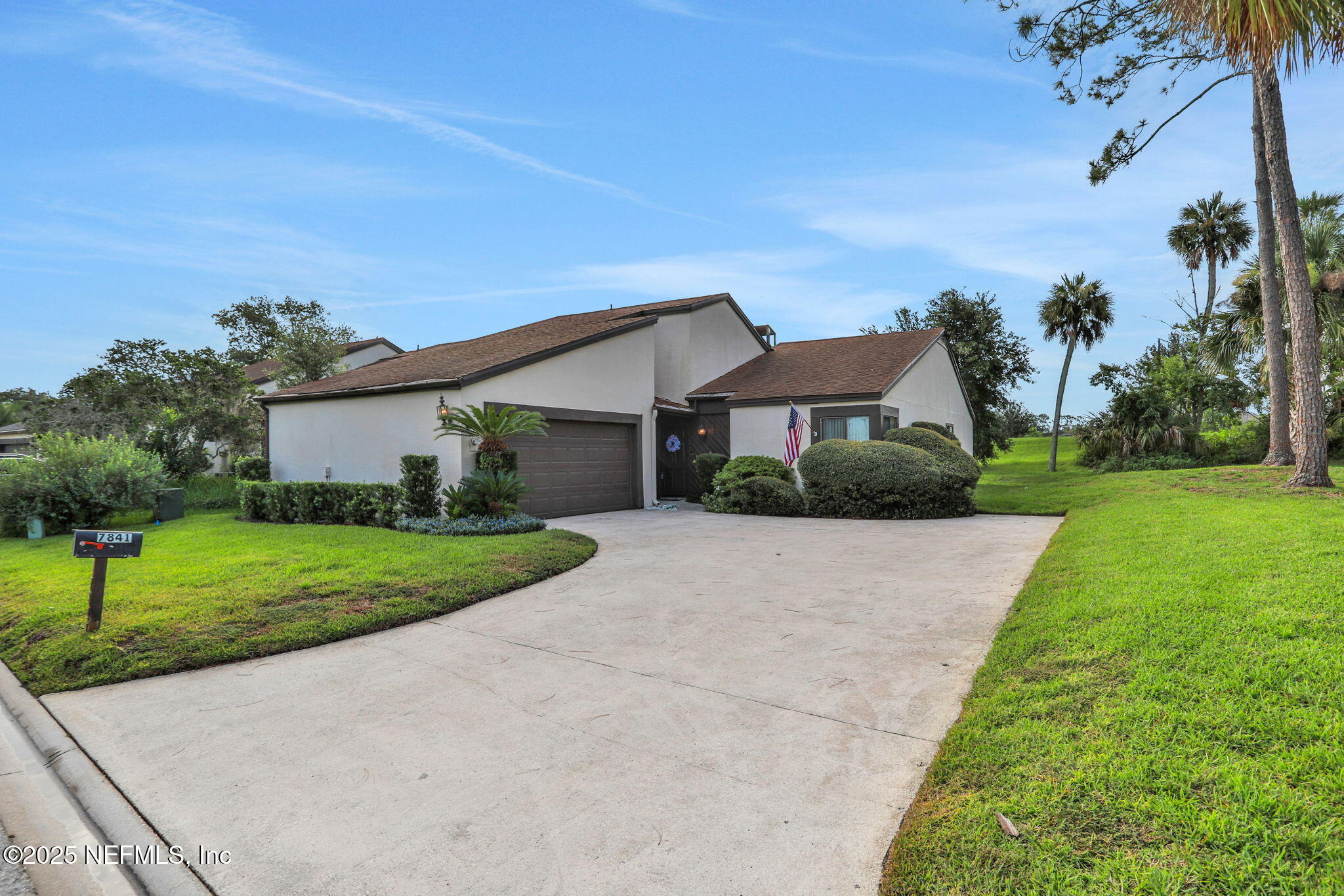 7841 Baymeadows Circle W Property Photo 1