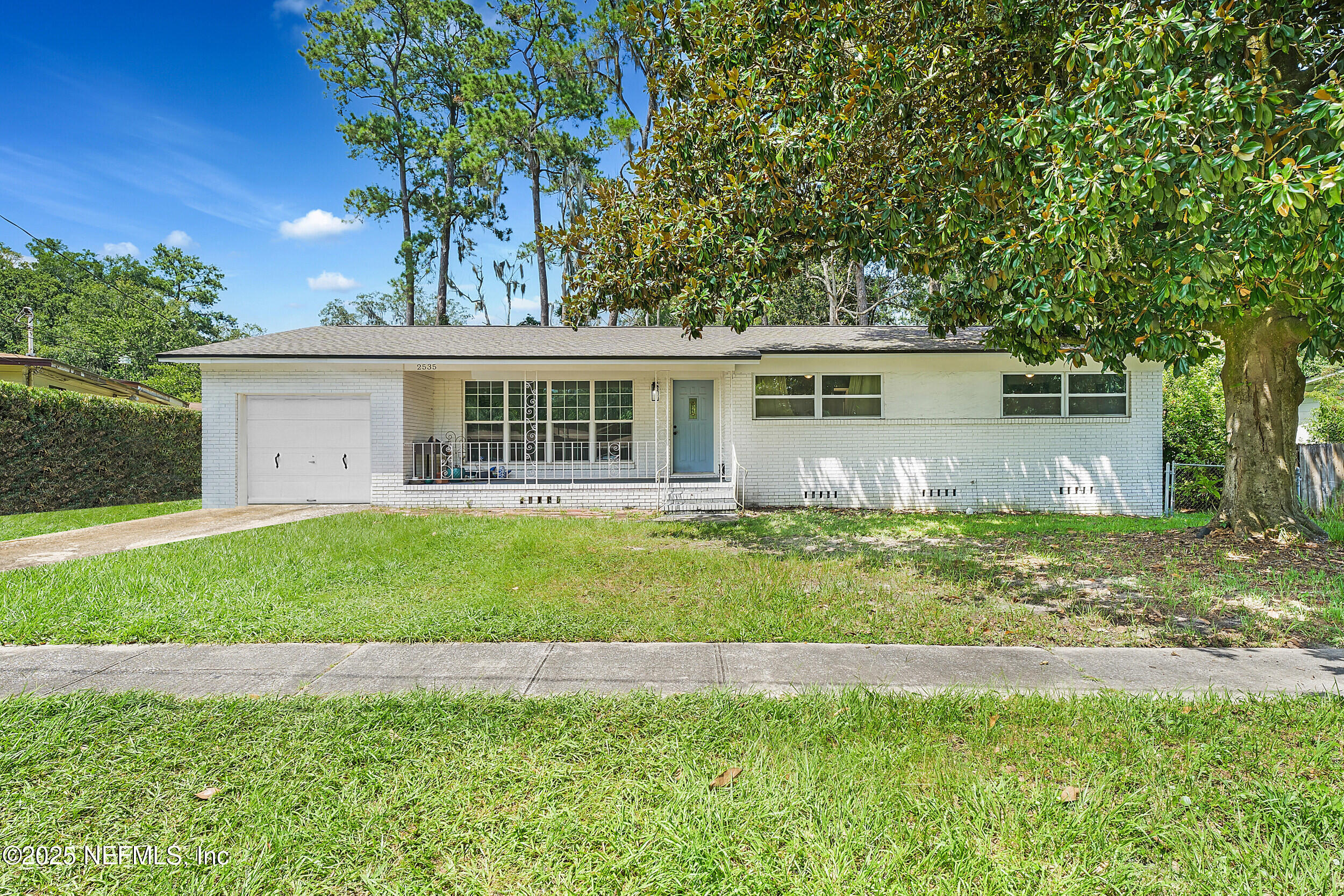 2535 Hazel Drive Property Photo 1