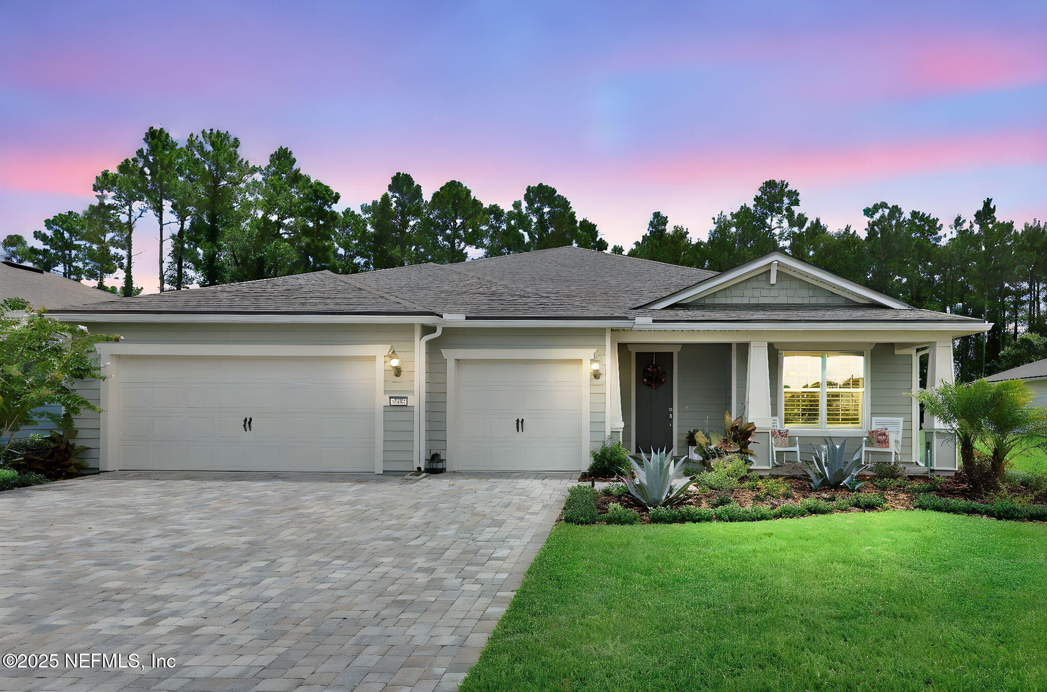 200 Cameo Drive Property Photo 1