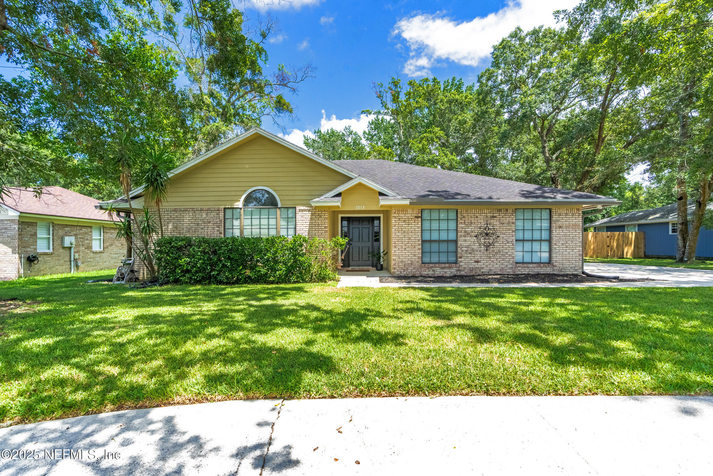 1013 Celebrant Drive Property Photo 1