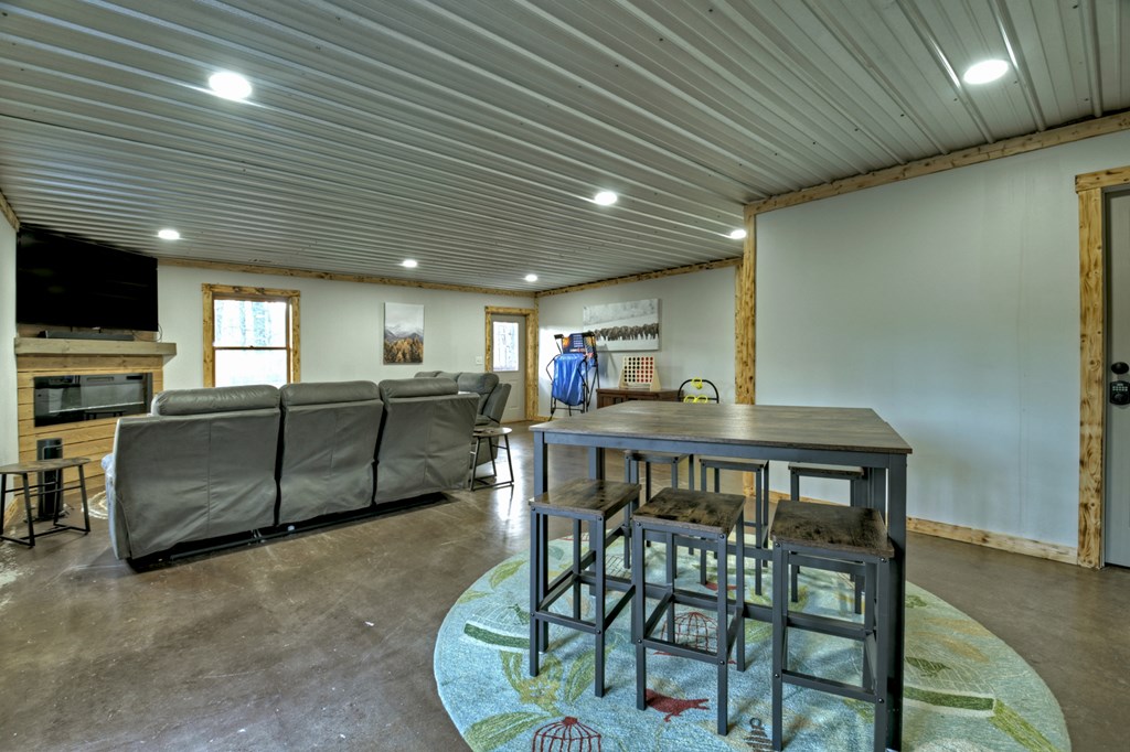 6341 Mobile Rd Property Photo 39