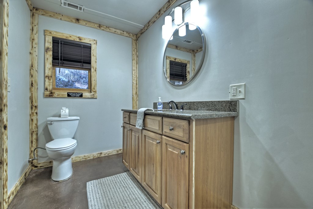 6341 Mobile Rd Property Photo 42