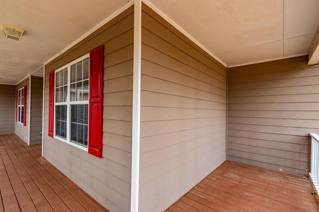 1117 Campbell Road Property Photo 8