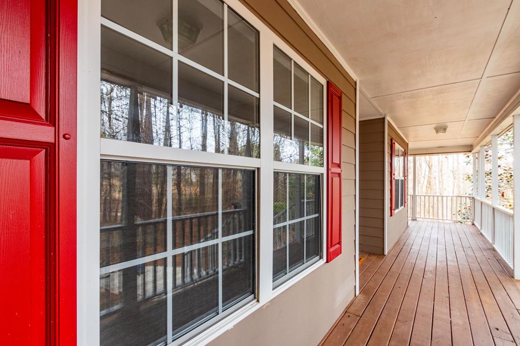 1117 Campbell Road Property Photo 9