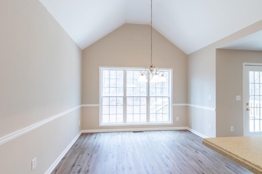 1117 Campbell Road Property Photo 23