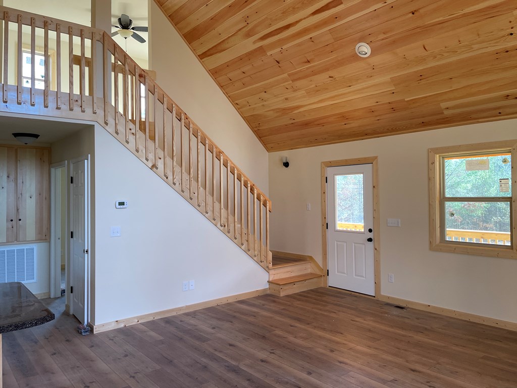 25 Glenn Oak Lane Property Photo 4