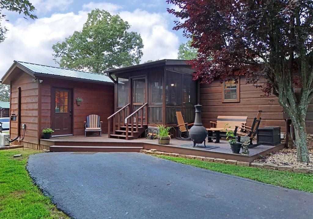 Crocket Ridge Park Real Estate Listings Main Image