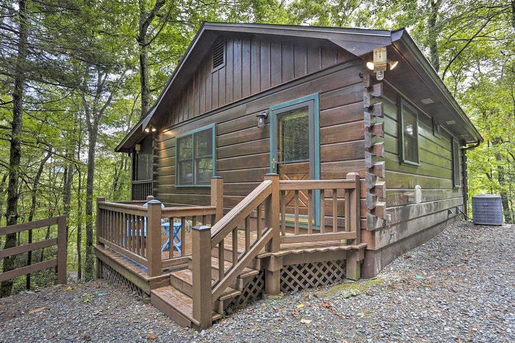 488 Joanne Sisson Road Property Photo 1