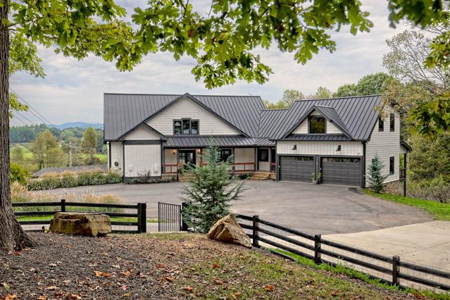 1673 Hardscrabble Road Property Photo