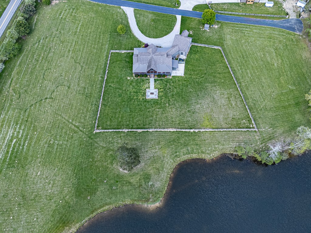 42 Lone Pine Drive Property Photo 3