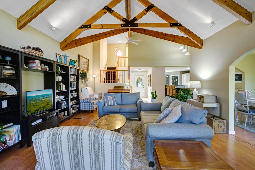 14 Rivendell Drive Property Photo 3