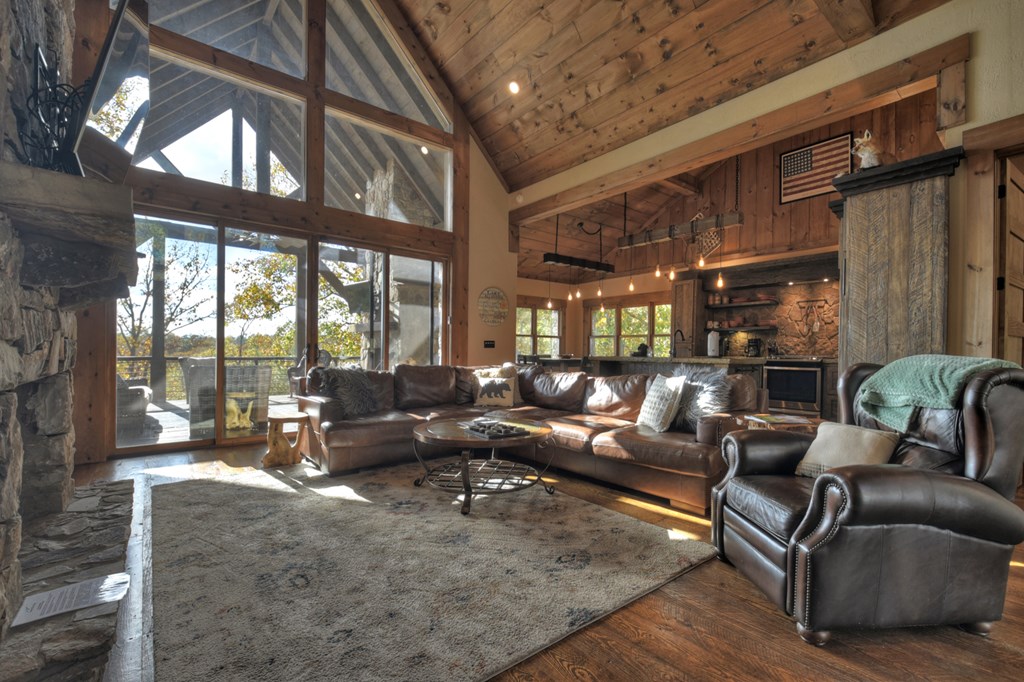 1030 Bear Mountain Pass Property Photo 4