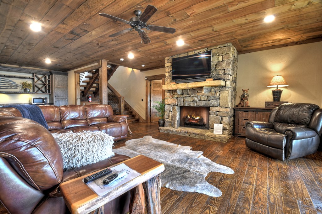 1030 Bear Mountain Pass Property Photo 38