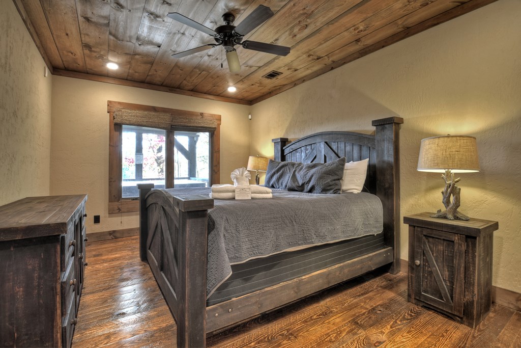1030 Bear Mountain Pass Property Photo 44