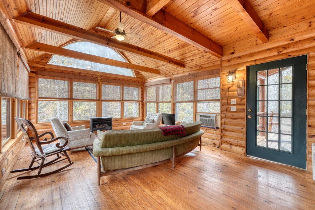 2479 Plum Orchard Road Property Photo 3