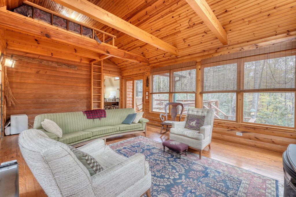 2479 Plum Orchard Road Property Photo 4