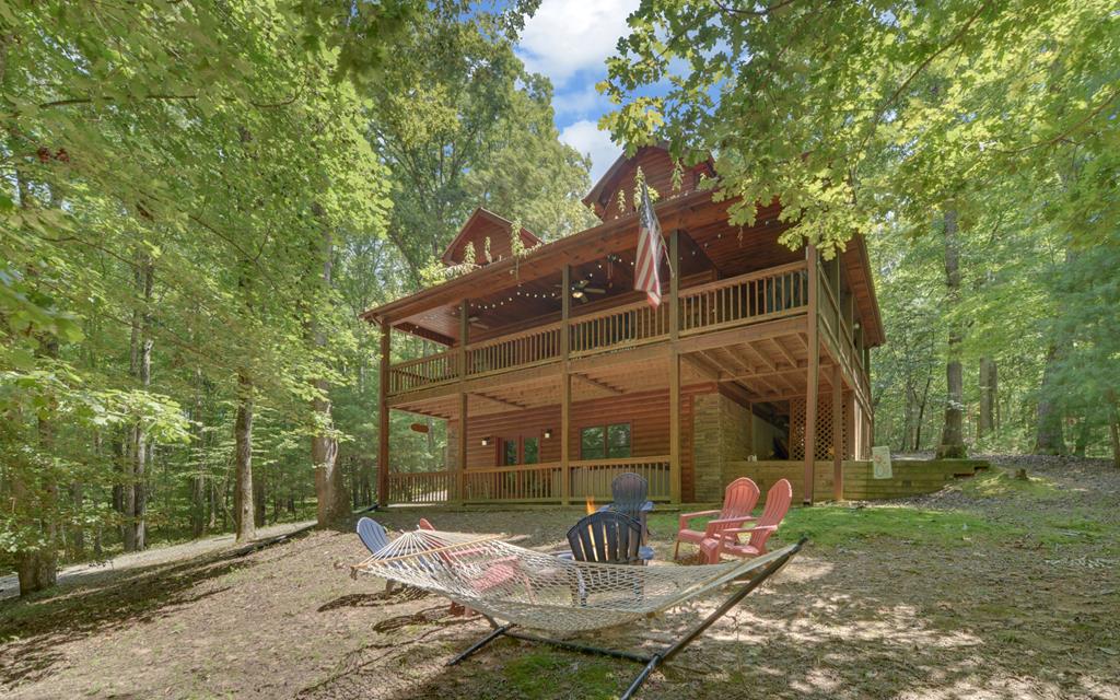 890 Mountain Lake Circle Property Photo