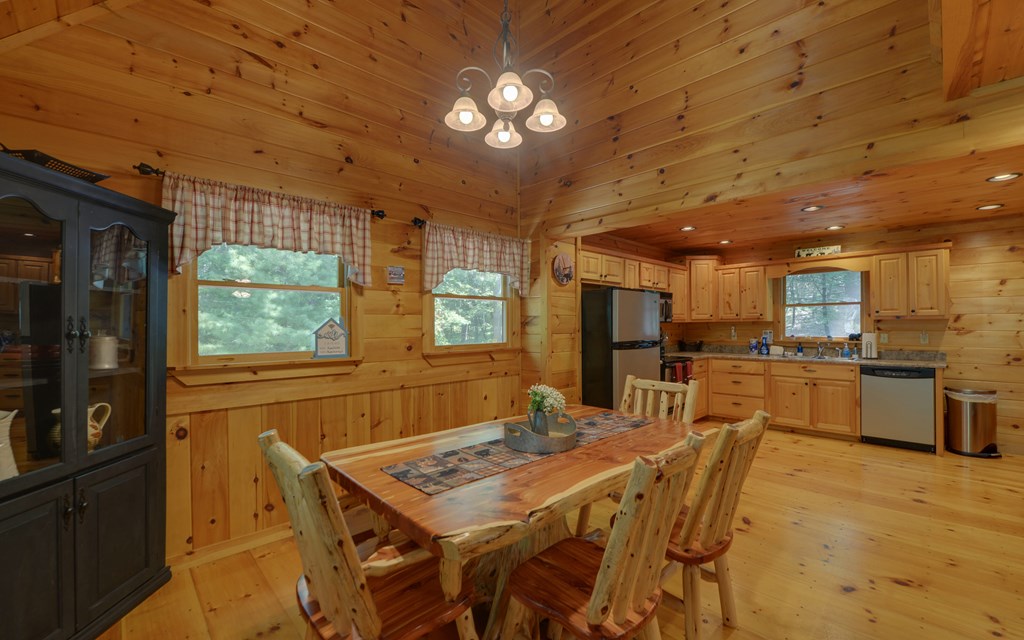 890 Mountain Lake Circle Property Photo 28