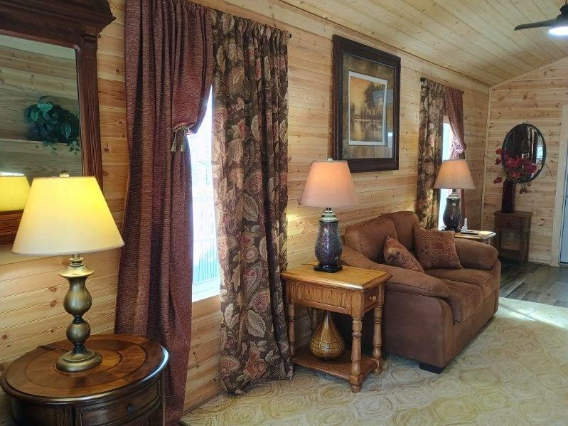 4334 River Bank Run Property Photo 27