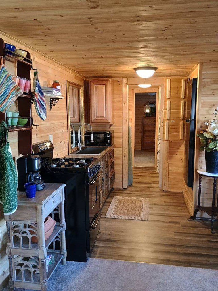 4334 River Bank Run Property Photo 46