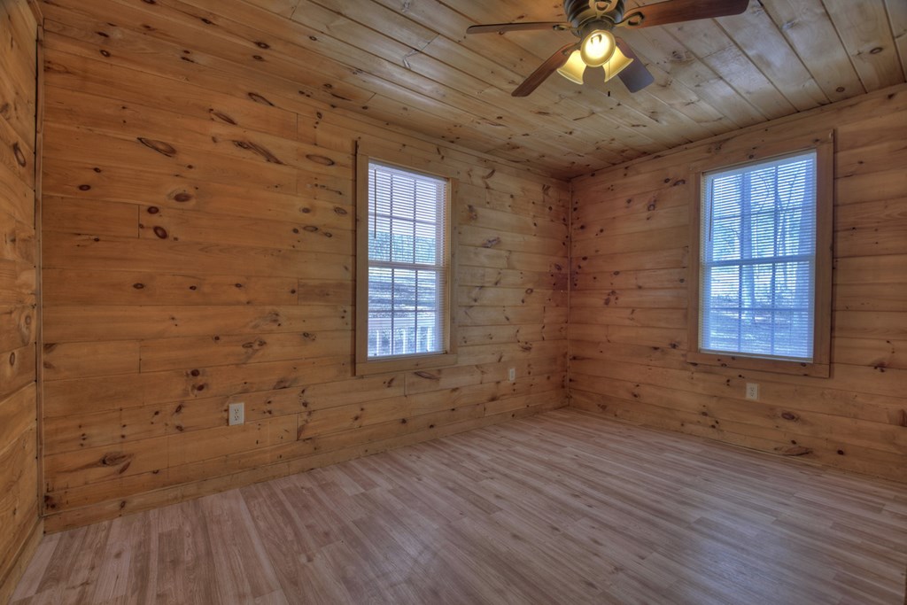 1595 Tennis Court Road Property Photo 12