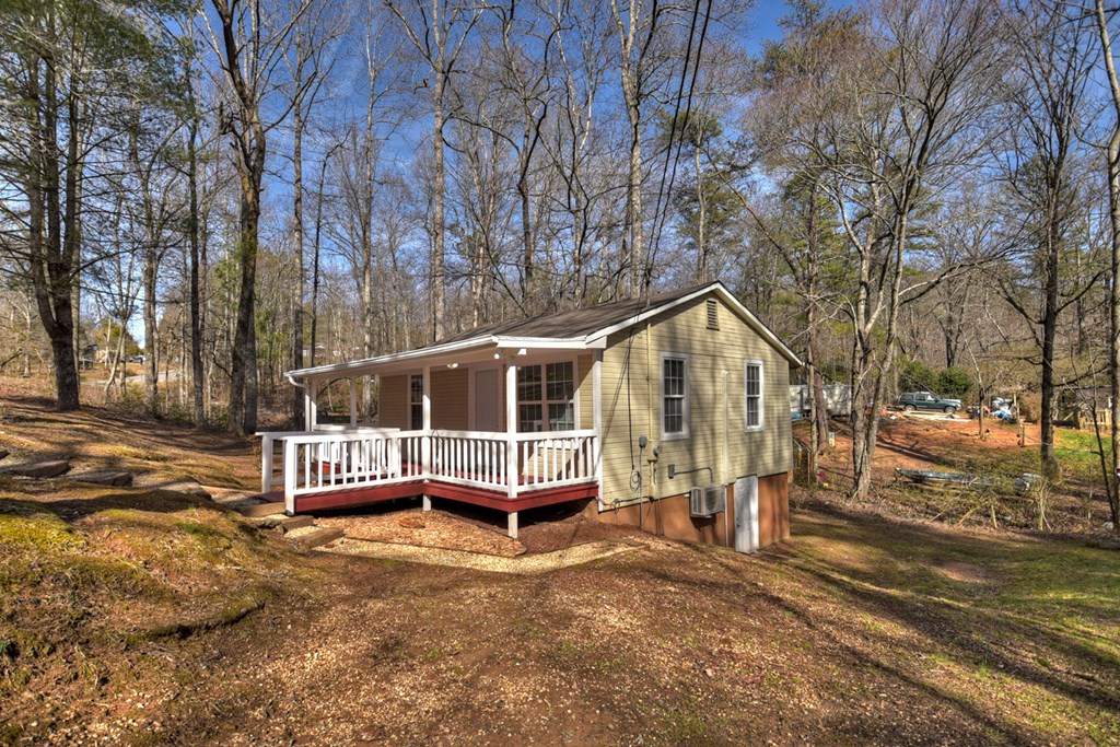 1595 Tennis Court Road Property Photo 17