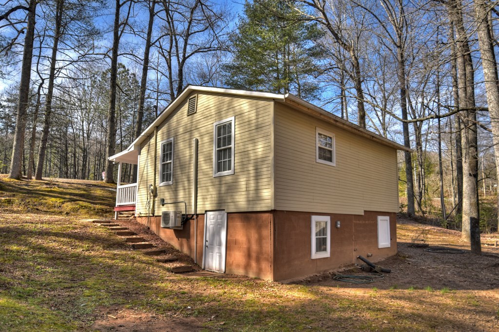1595 Tennis Court Road Property Photo 18