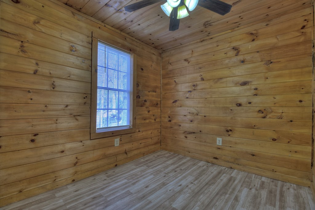 1595 Tennis Court Road Property Photo 23