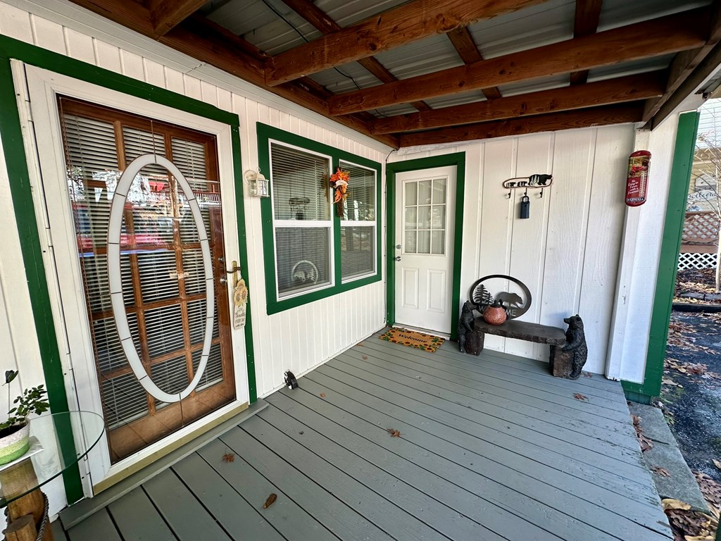 38 Yogi Bear Blvd. Property Photo 4