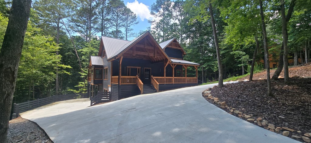 40 Cadet Court Property Photo 3