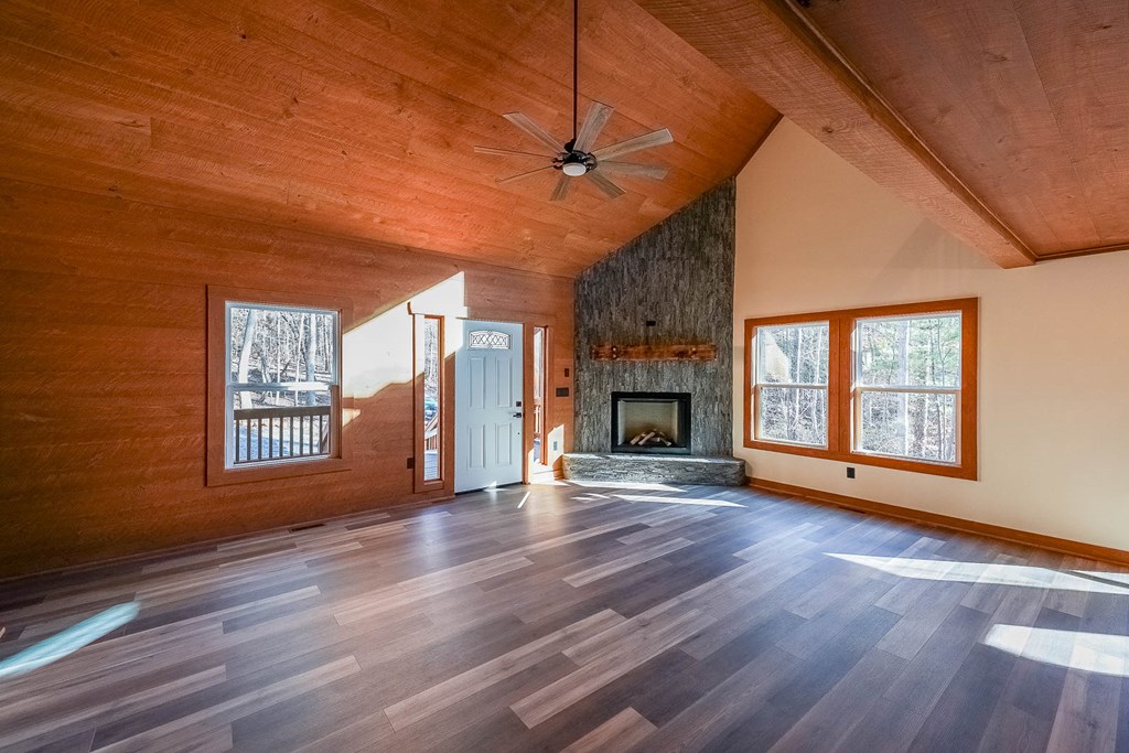 40 Cadet Court Property Photo 8